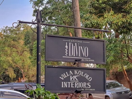Divino Kololo Sign