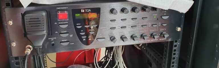 TOA VM-3240VA voice alarm amplifier with fireman microphone